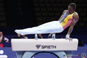 bel ph simone ferraro sfa00109 copia